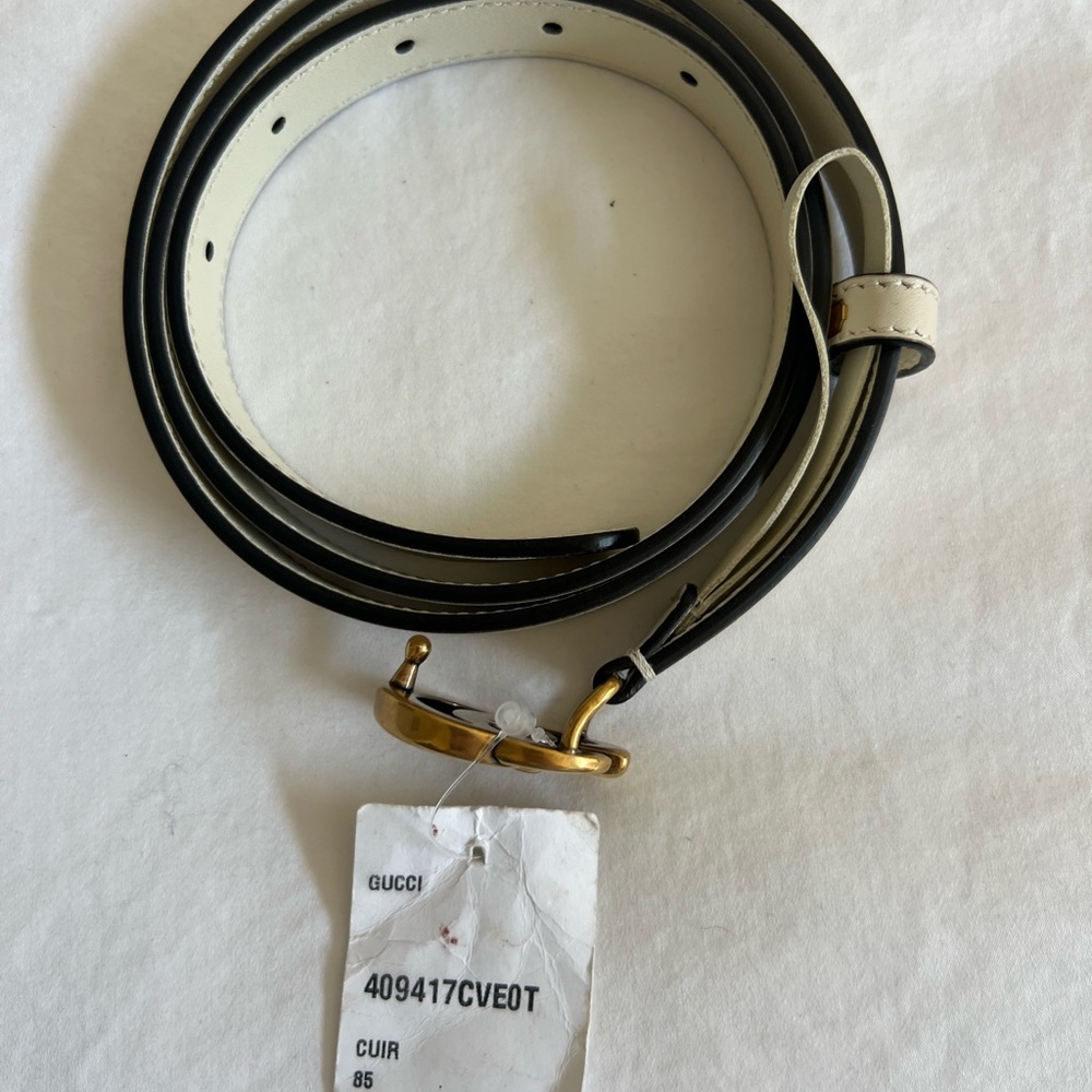 Gucci Off-White Leather Belt with Gold GG Emblem - Picture 4 of 4